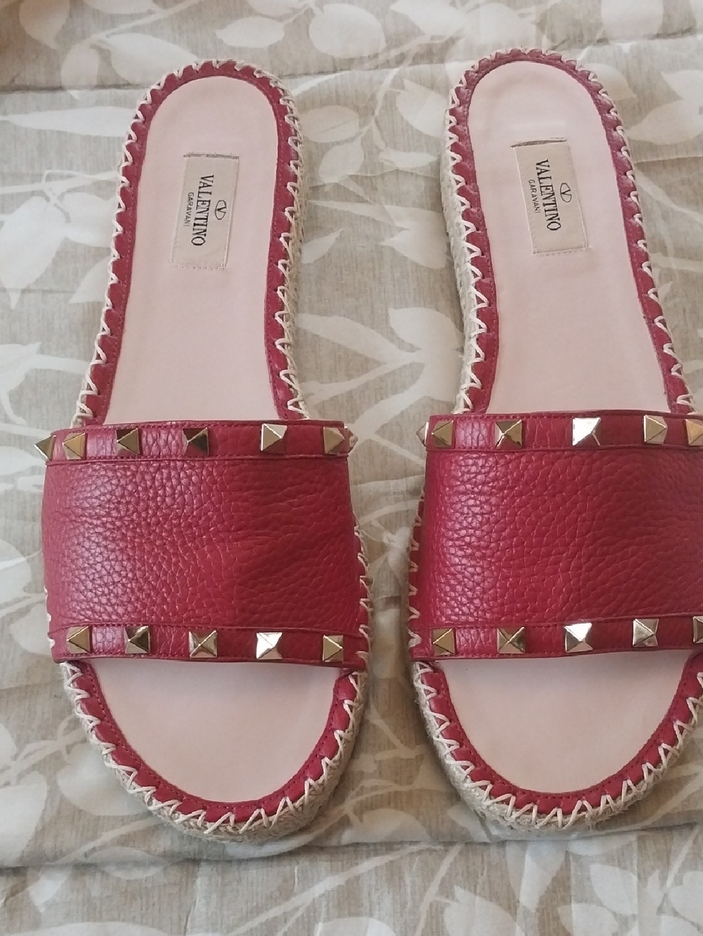 Valentino Garavani Raspberry Rockstud Espradille Leather Slides. Size 41
